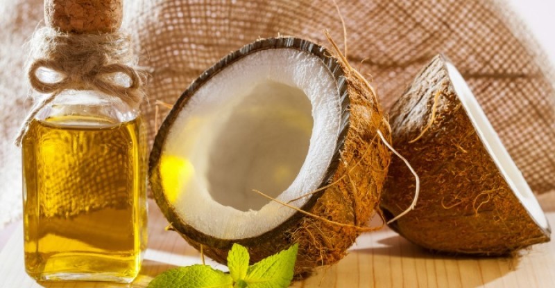 Dầu dừa là gì? 3 cách làm đẹp với dầu dừa mà chị em nên biết