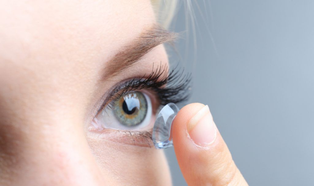 Hướng dẫn 10 cách chăm sóc mắt hiệu quả tại nhà