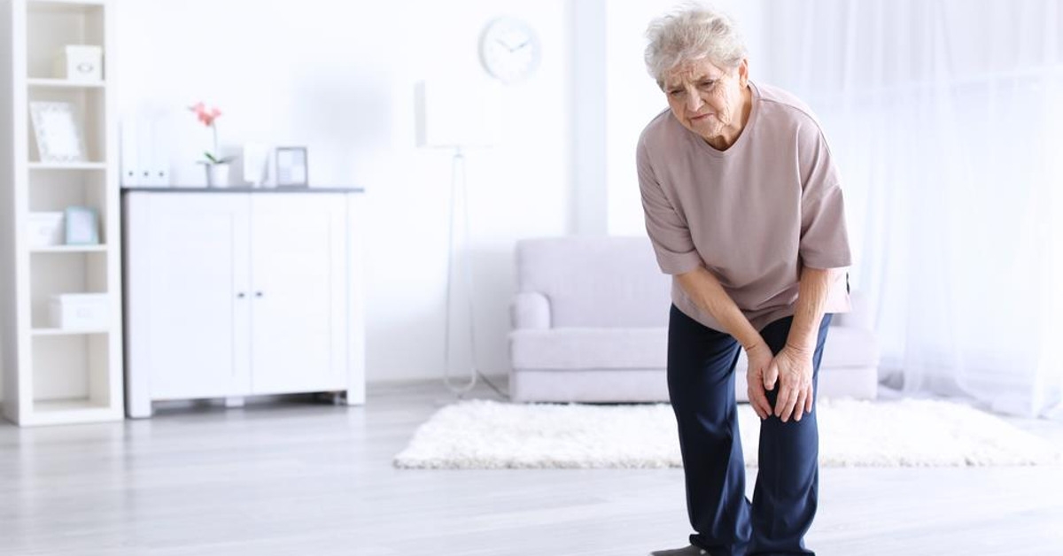 Lý do tại sao người già hay mắc bệnh loãng xương?