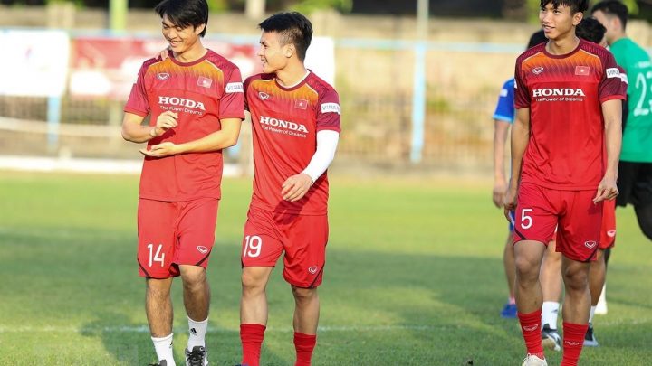 Trận đấu nội bộ giữa Đội tuyển Việt Nam và U22 Việt Nam ngày 23/12